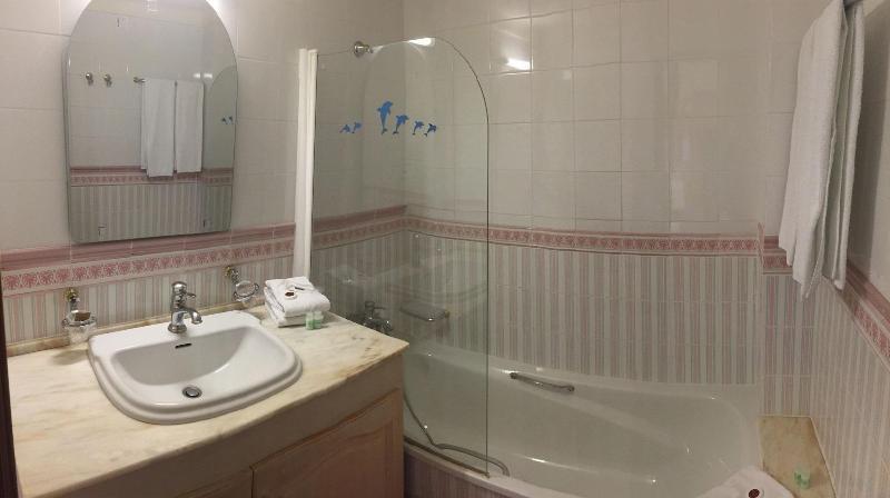 Hotel La Romarine รามาตูแอล ภายนอก รูปภาพ