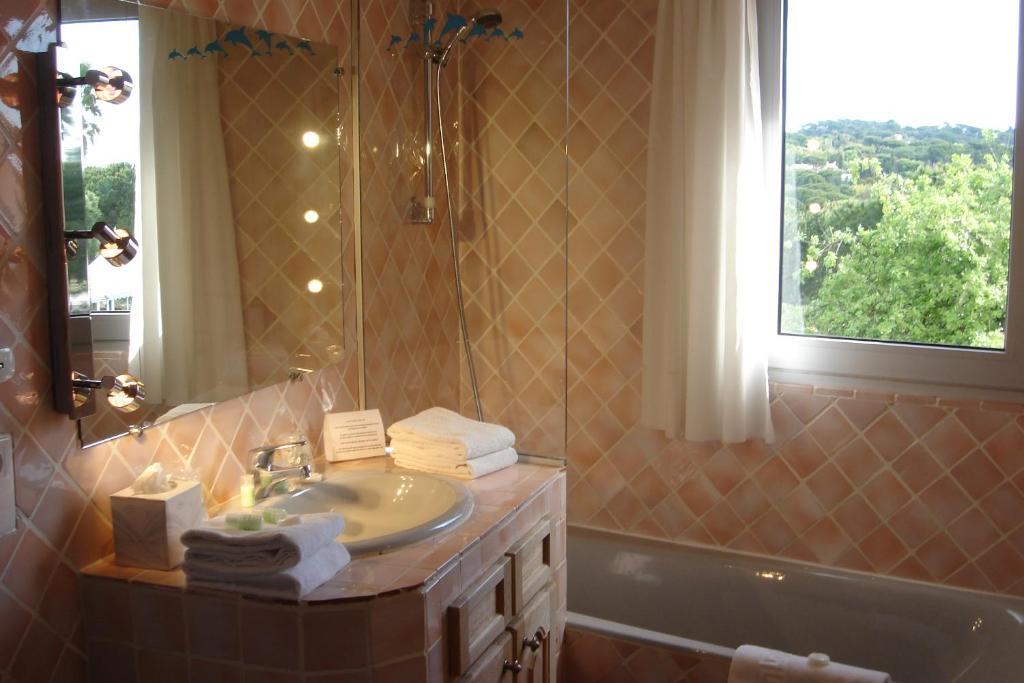 Hotel La Romarine รามาตูแอล ห้อง รูปภาพ